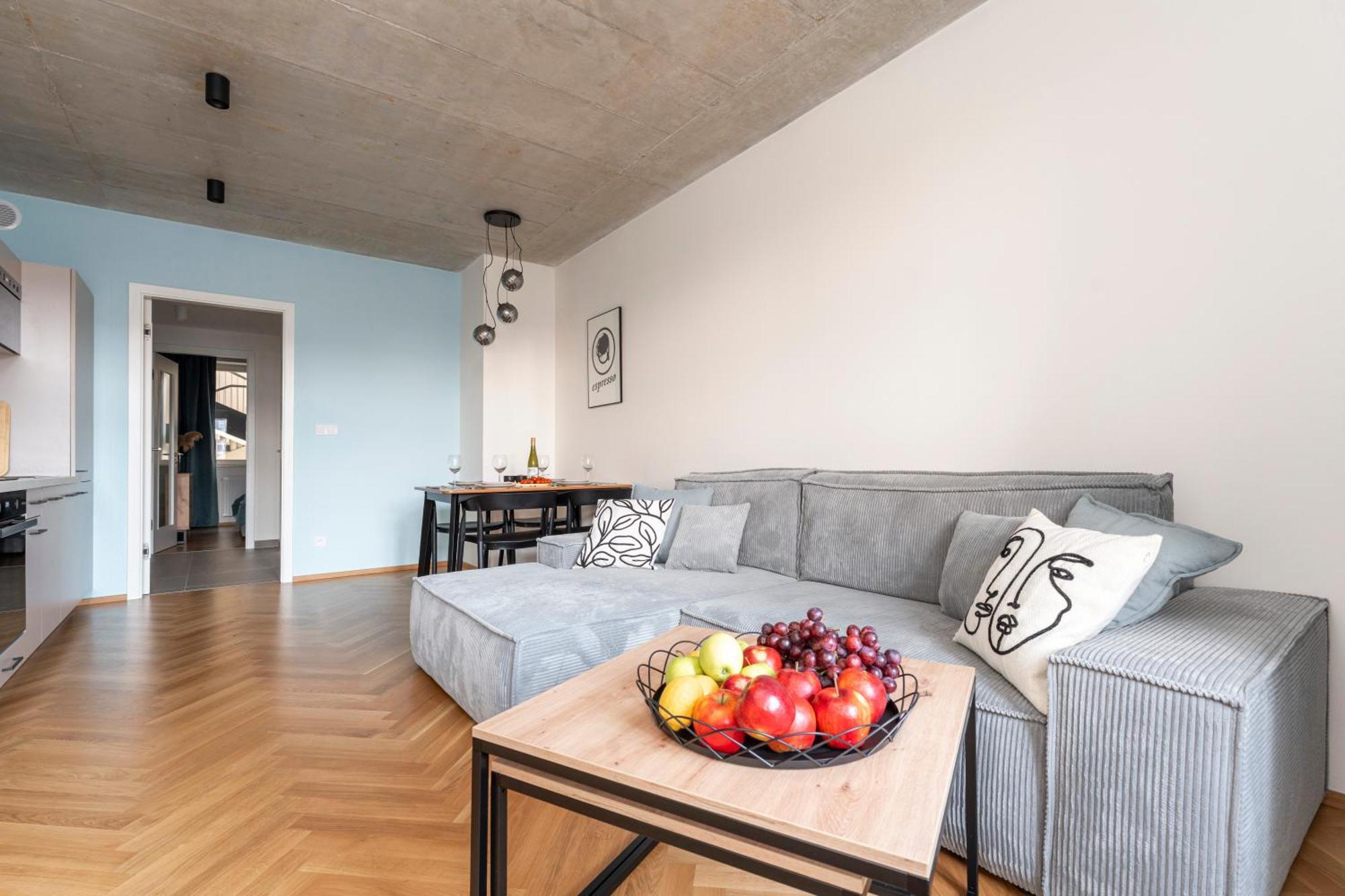 Visit Oomph Praga