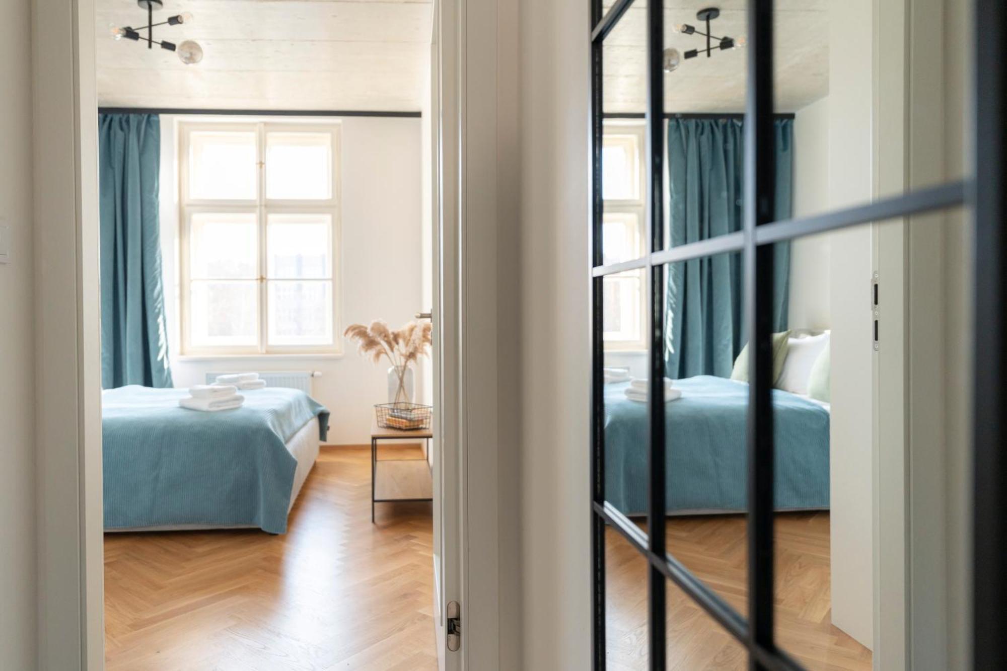 Visit Oomph Apartament