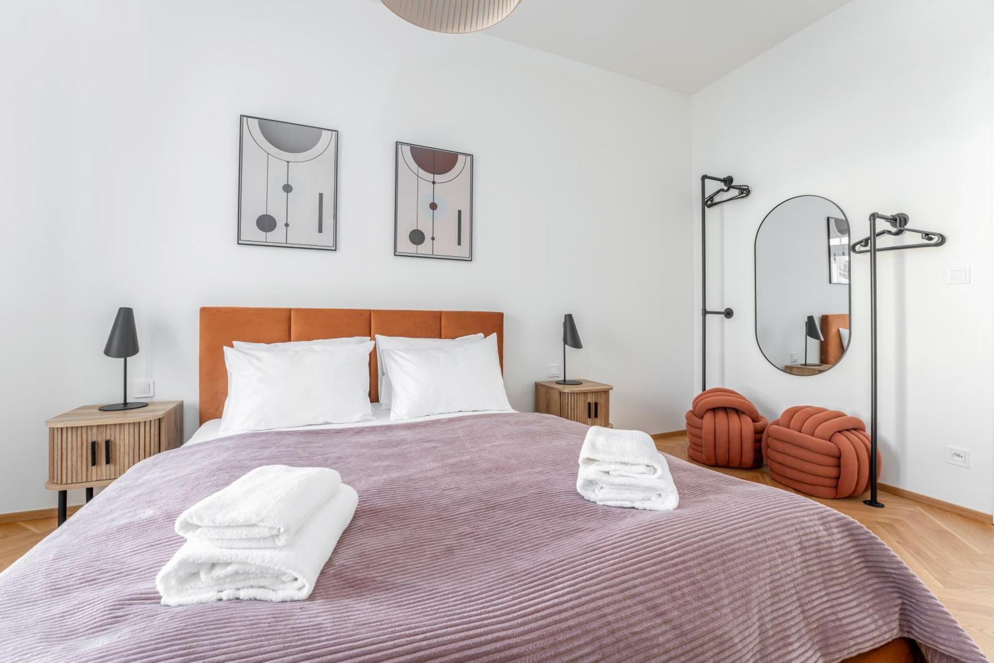Visit Oomph Apartment